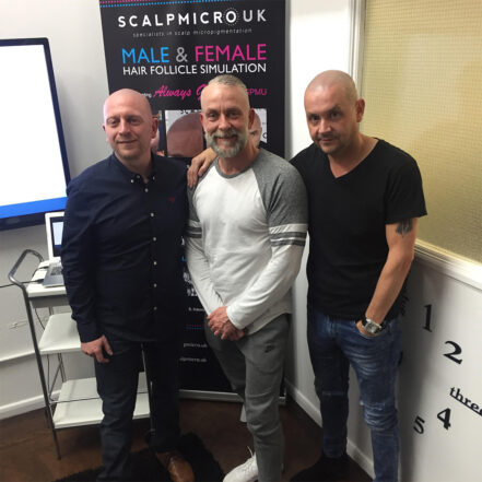Her ses Carsten til work shop sammen med stifteren af ScalpGuru.com Damian Porter og Craig Bottomley-High fra Scalpmicro UK. (Februar 2018)
